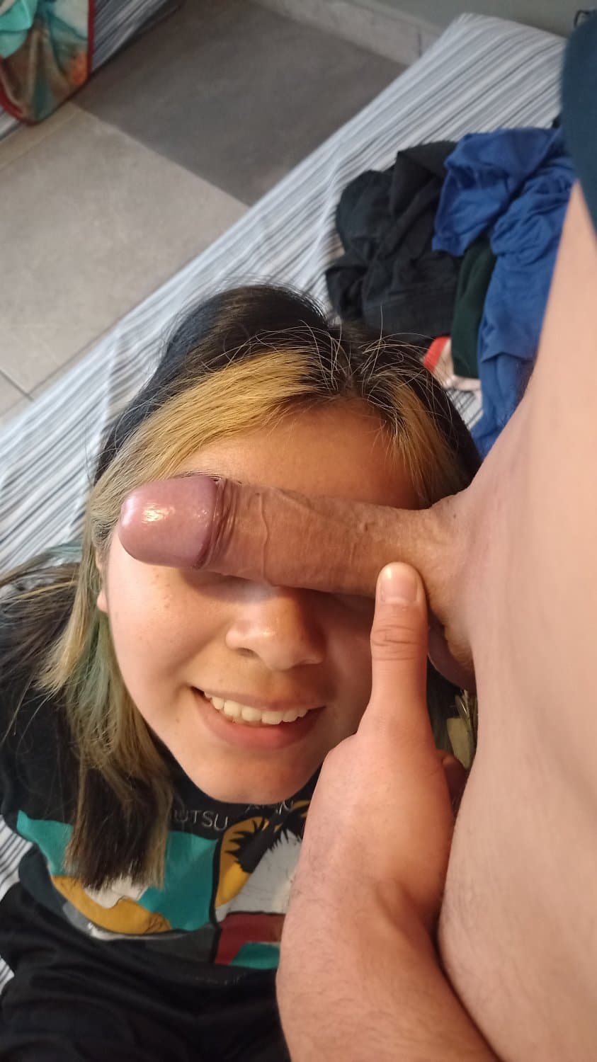 Click to view full size puta chupa verga exhibida #2(si buscan mas contenido escriban al priv)