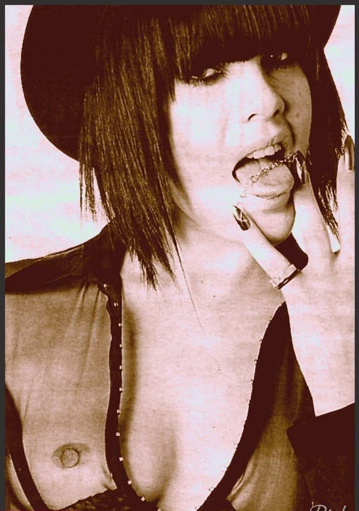 Pink Banging Body & Hot Ass & Petite Suckable Tits Has Me Dripping For The Goddess ?