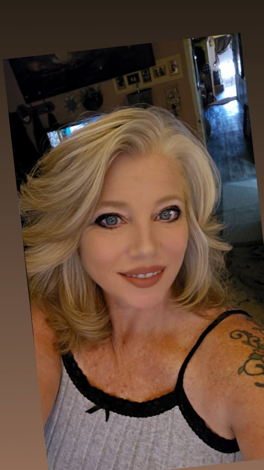 Meet Me At My My Office After Work For Topless Pictures - Big Boobs Blonde , Arizona free Use