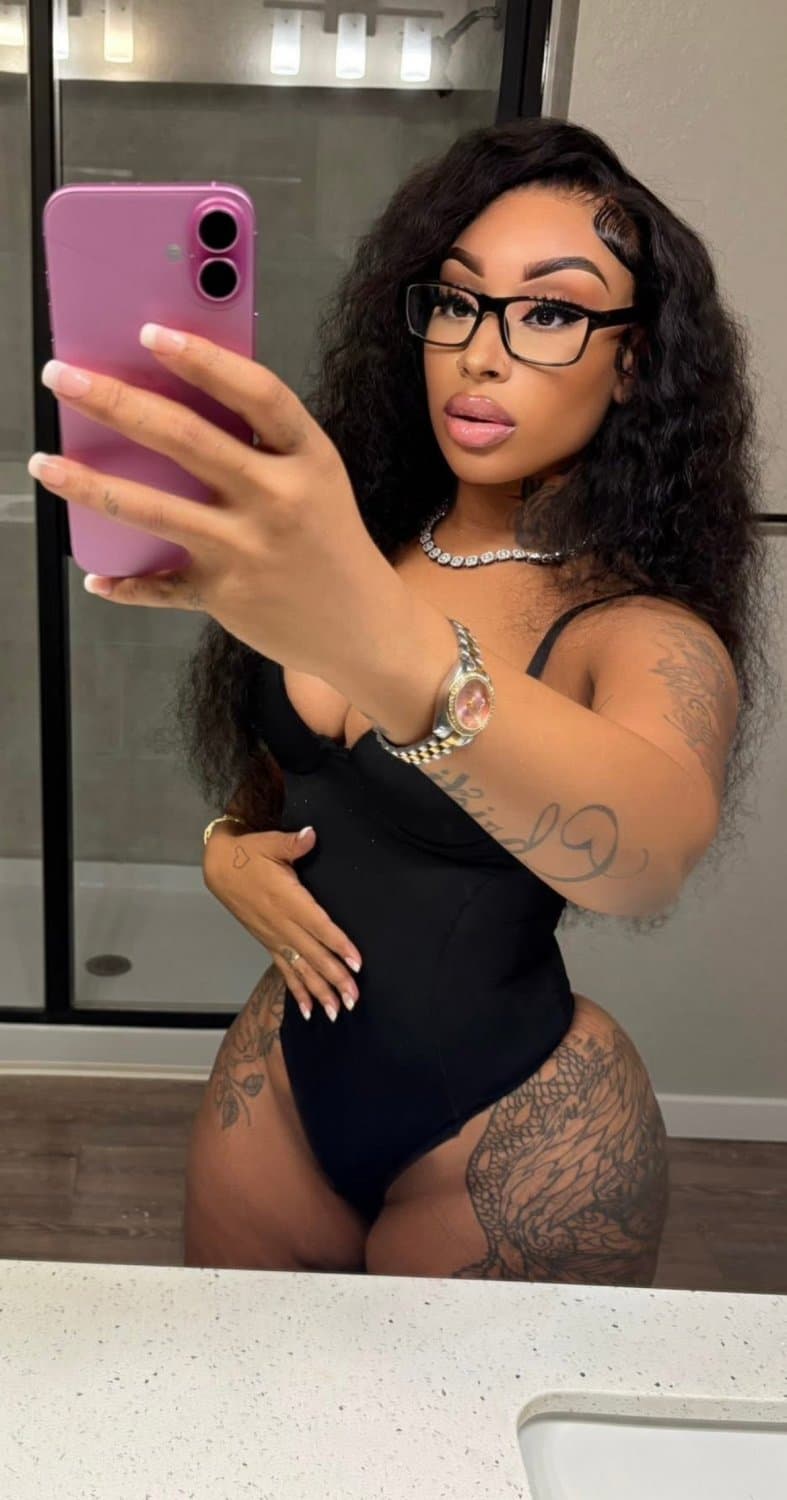 West Orlando Florida ebony freaky thot & influencer lightskinkeishh nudes and pussy play leaked