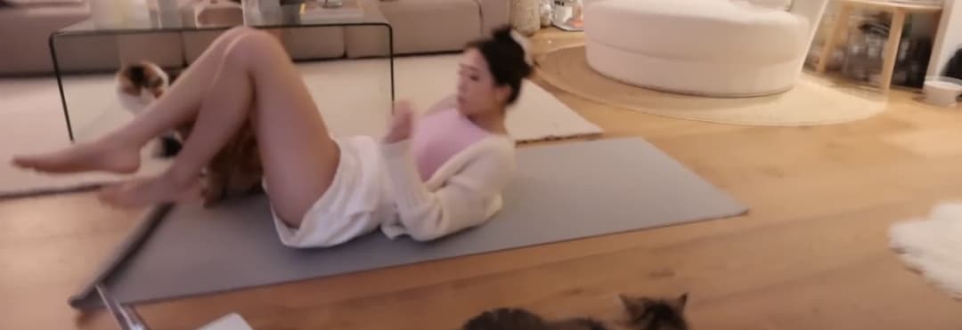 Cheeky home workout for daddy