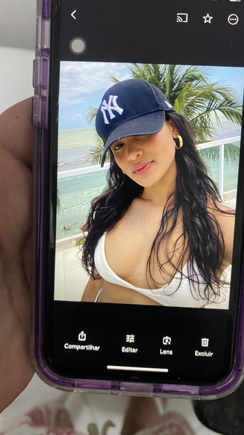 Click to view full size Morena flagra rapido no banho