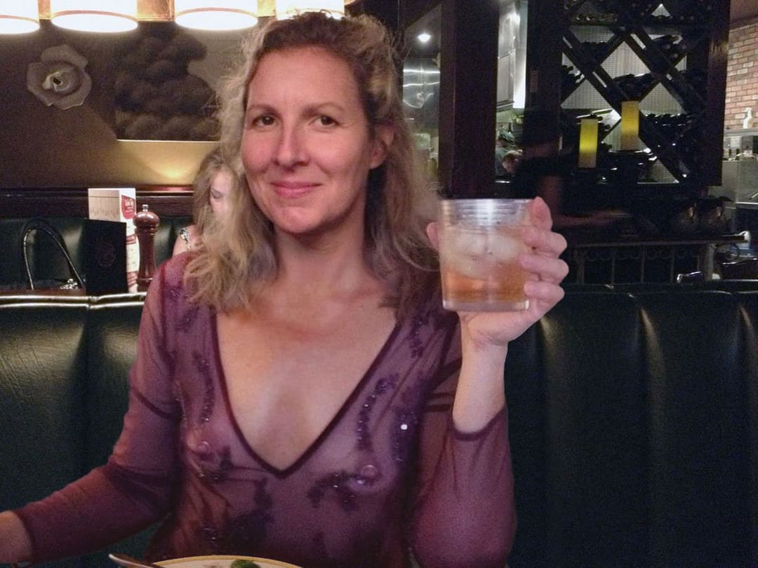 Click to view full size Tall leggy blonde mature loves to be doubled