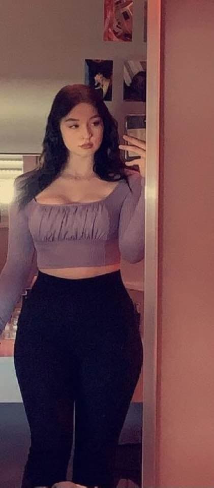 Click to view full size Cute German teens Lea and Lea