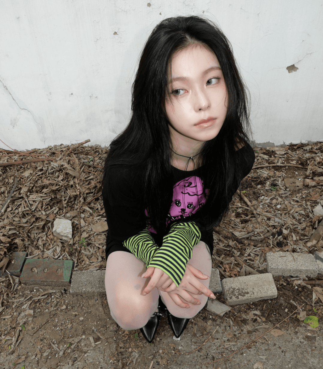 Kyujin nmixx Imagine her tits bouncing like that while you fuck her hard