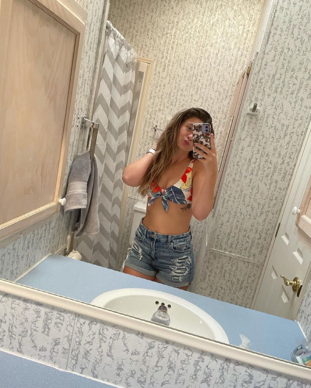 Click to view full size She gives such good head