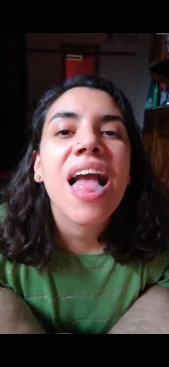 Exotic brazillian cumplay, cum bubbles & swallow??