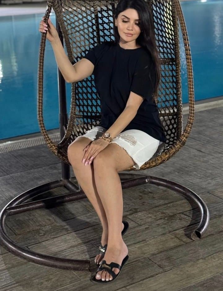 Sexy glamour feet pedicure woman