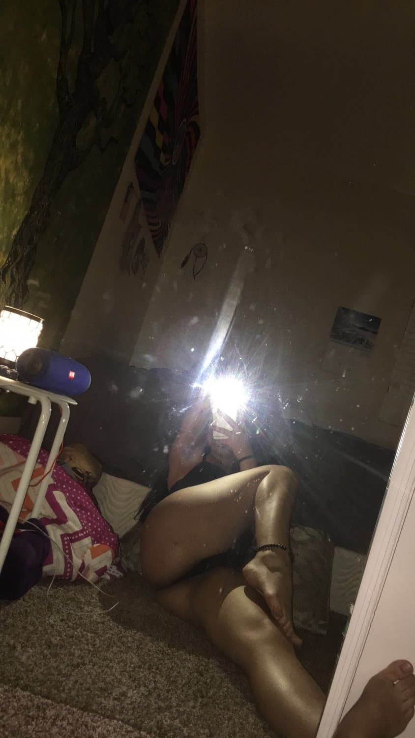 Teen slut Deliah (18) will add one pic for each 100 vieuws!!! ( Reupload on her request)