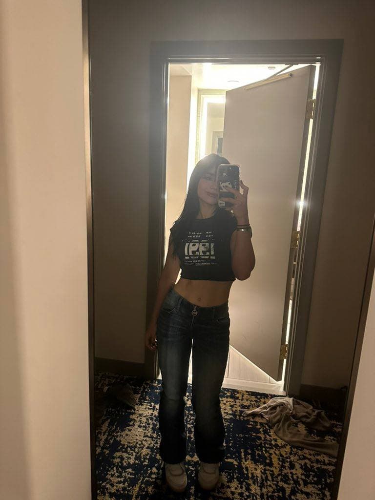 ALANA FLORES PACK COMPLETO XXX C8LO Y T3TA2 CUERPO PERFECTO DESCARGUENLO