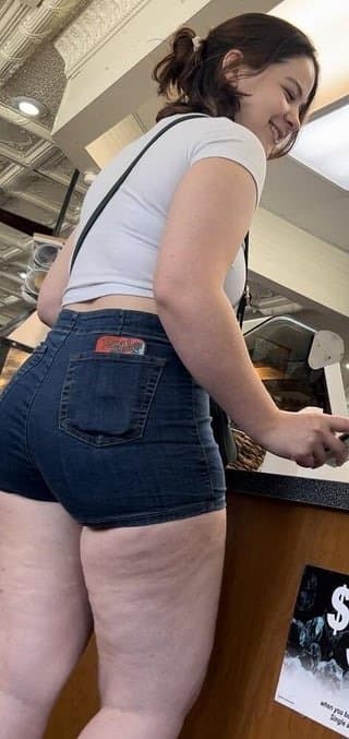 Tight jeans shorts