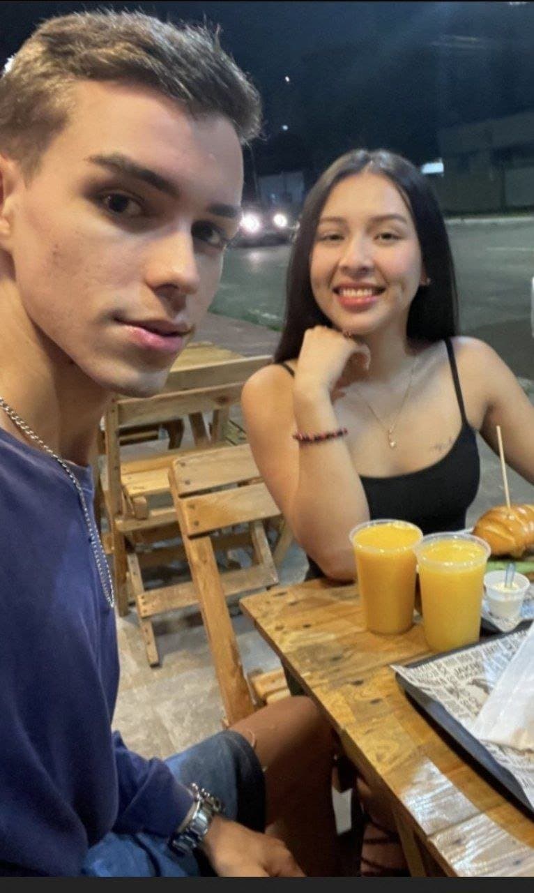 These Cousins ​​went to Eat Together, But It Seems That the Conversation Went Too Far and Ended Up o