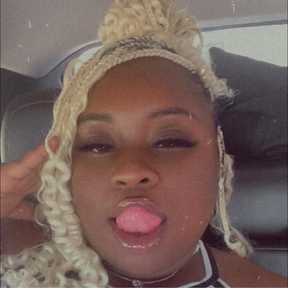 THICK HUGE CHOCOLATE SEXY CHUNKY EBONY SSBBW BBW BIG OLE JUICY ASS GOONER MATERIAL