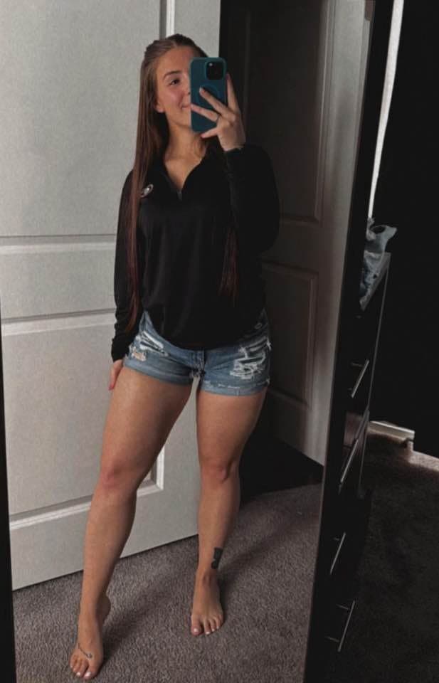 Catherine 27 loves dirty comments, DP, BBC, free use, and MFM at the pool.