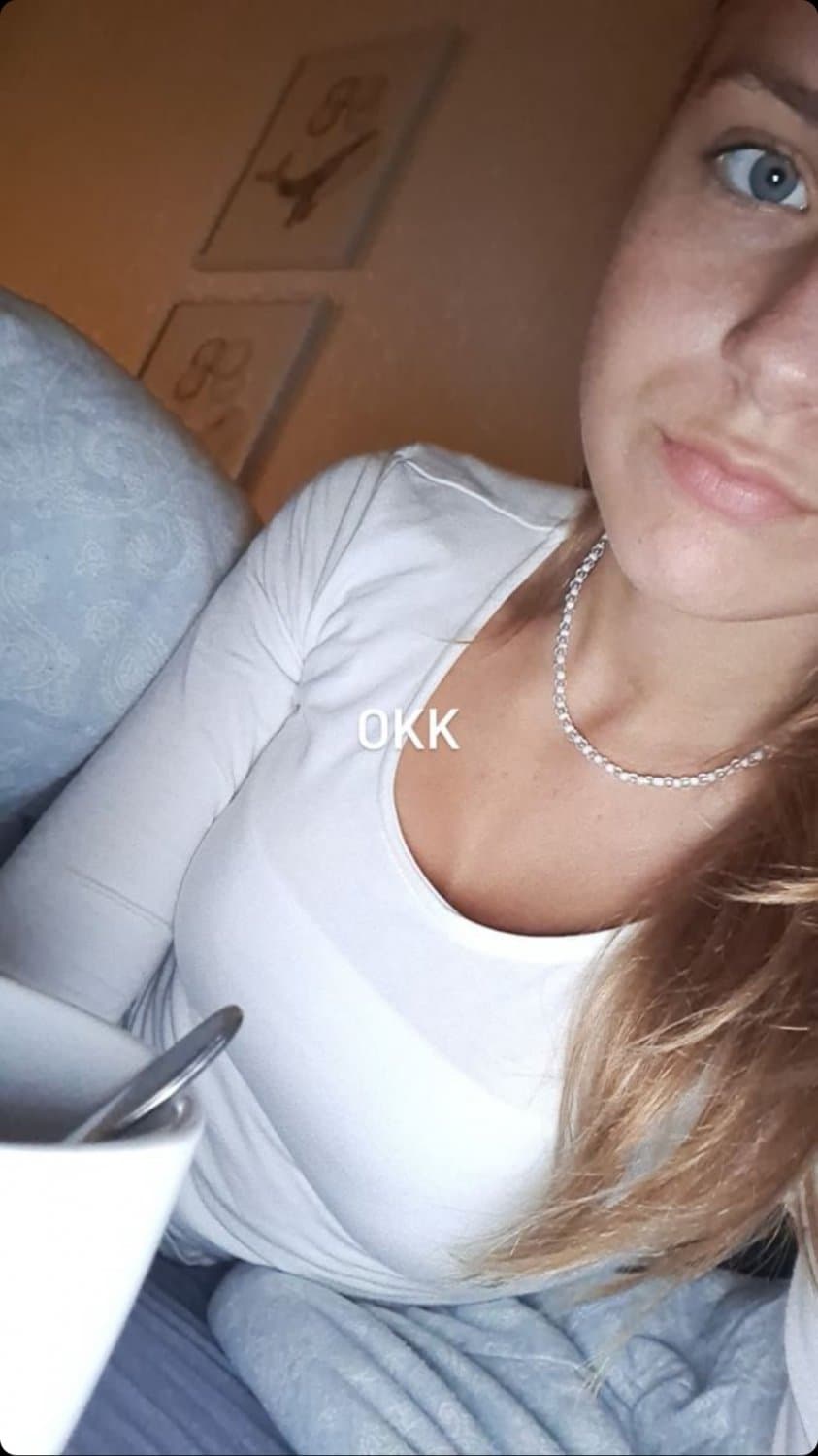 German sub Johanna - perky tits, slim body, smooth pussy