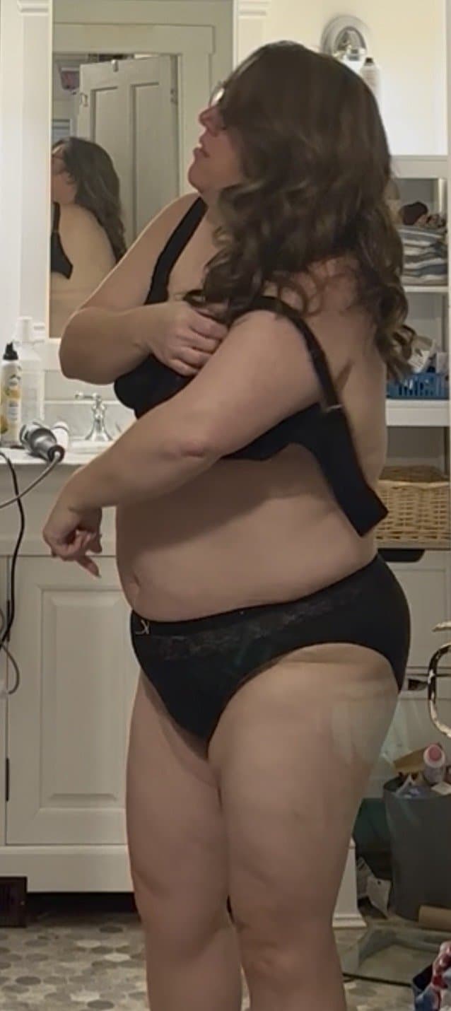 Jennifer - CT BBW Wife Black Bra and Panties