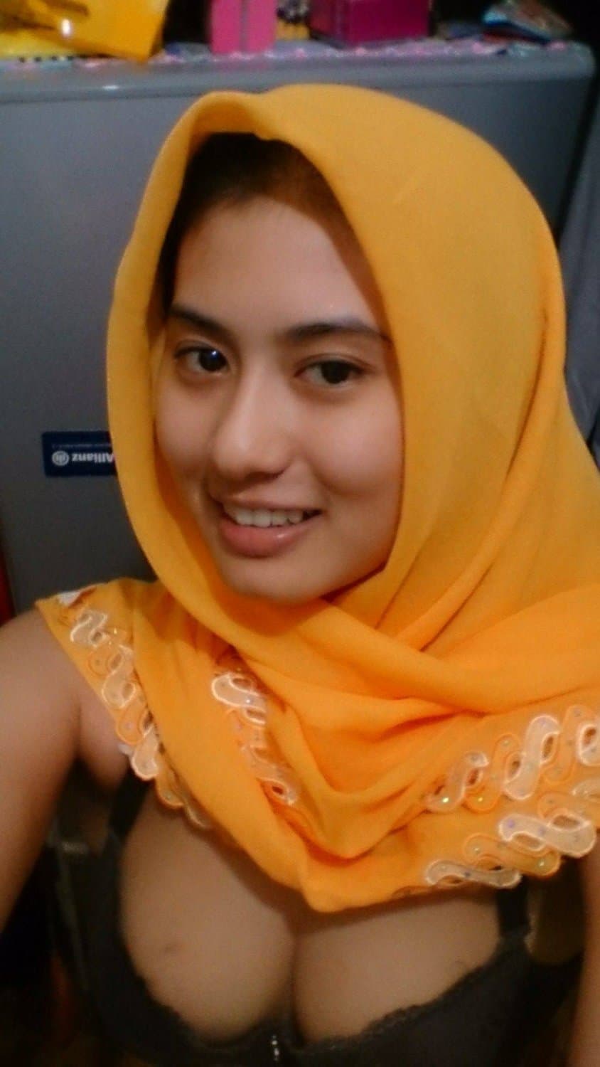 hijab ibu bunda mommy cantik telanjang nude