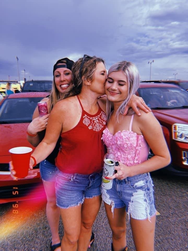 My crush just thanks this asshole with big muscles by kneeling down and sucking his big cock