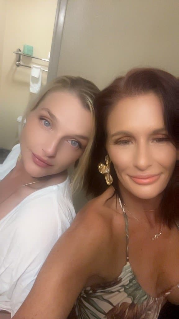 PERFECT PETITE MATURE SEXY HOT MILF COUGAR MOM featuring her daughter REAL CAMER ROLL LEAKS