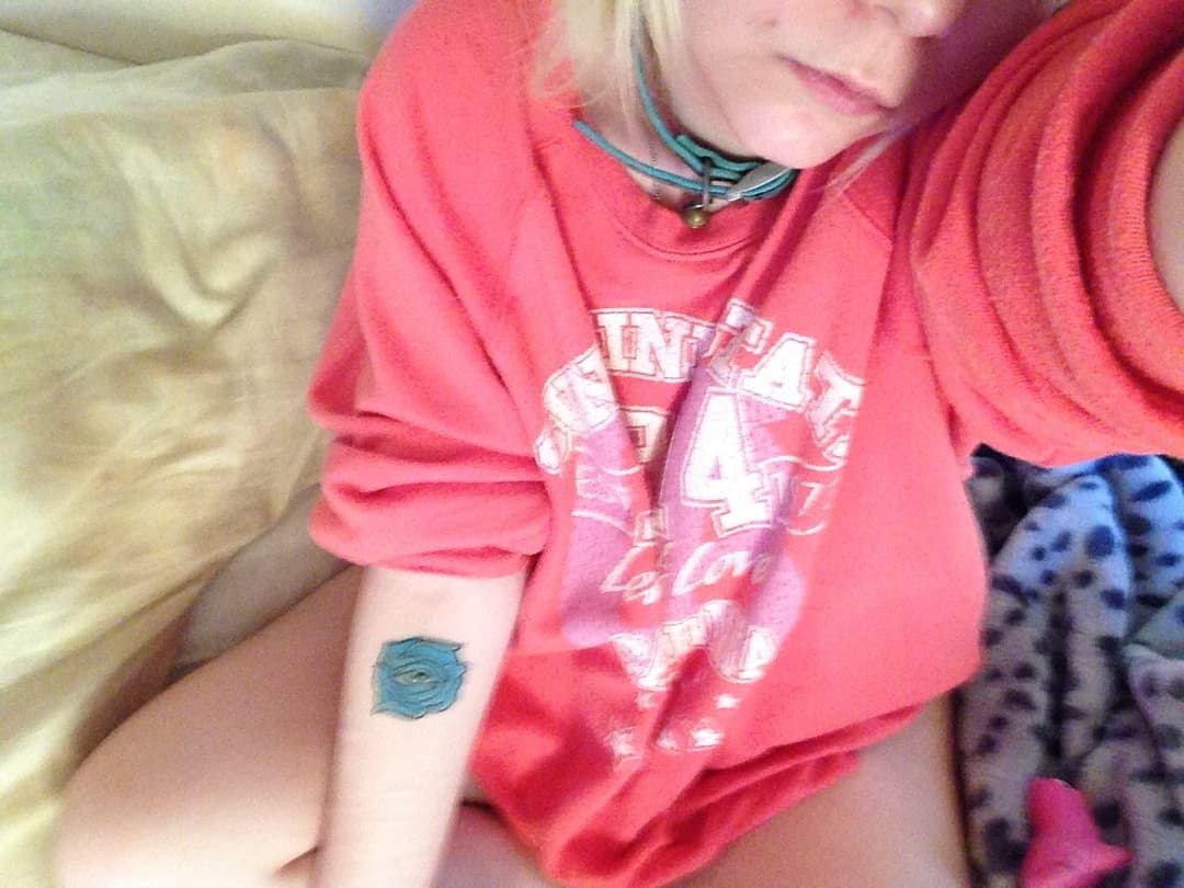 Emily scuderi aka twixie scuderi aka twixiepuppy old nude pics part 2