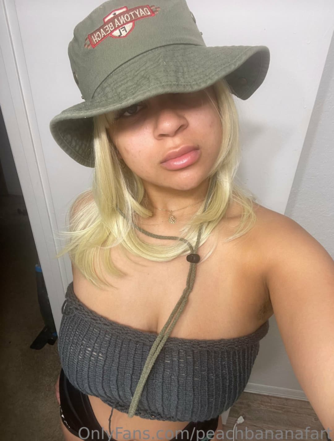 Click to view full size Banana Fart 42