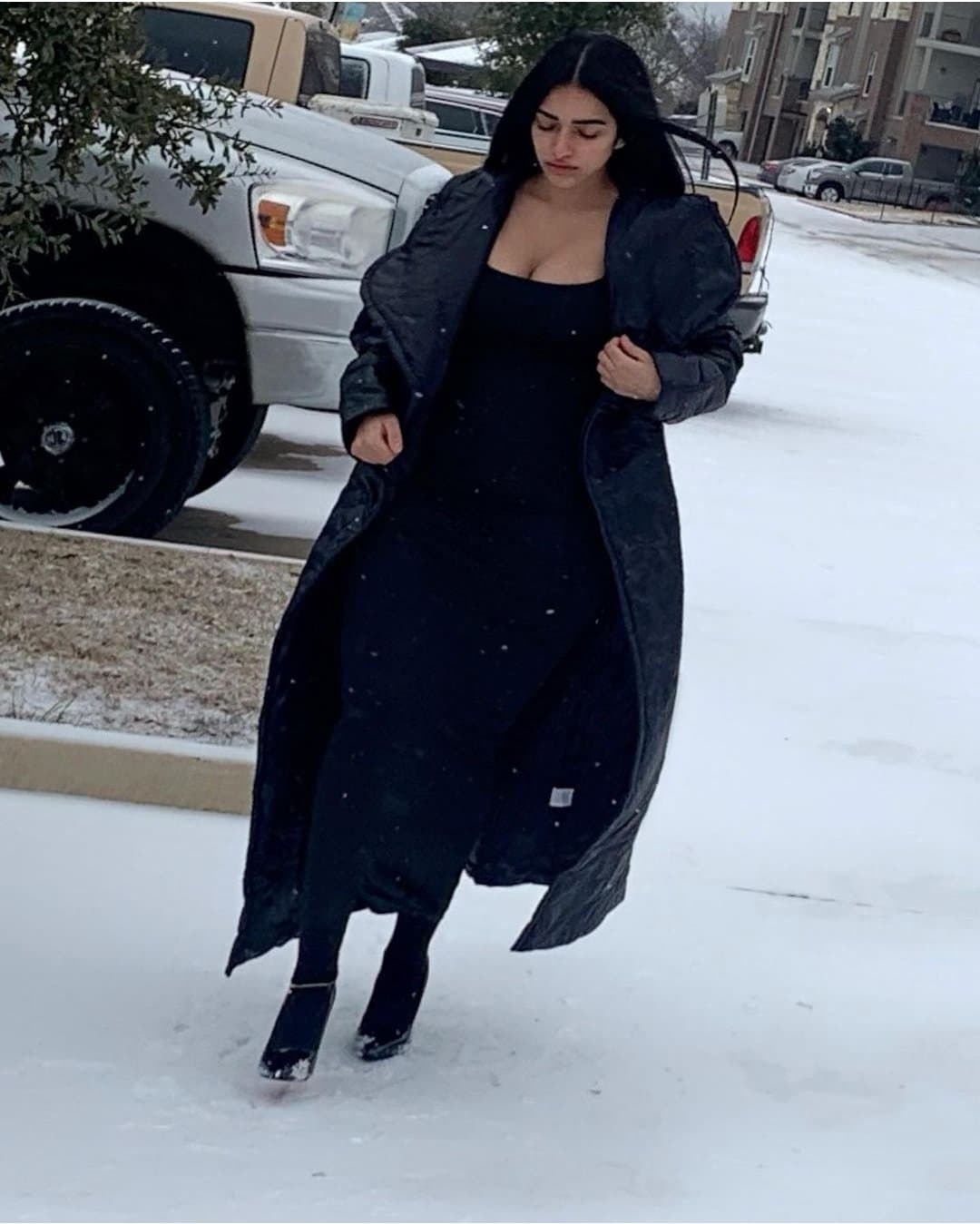 Hot Indian girl love black dick only fans leaked