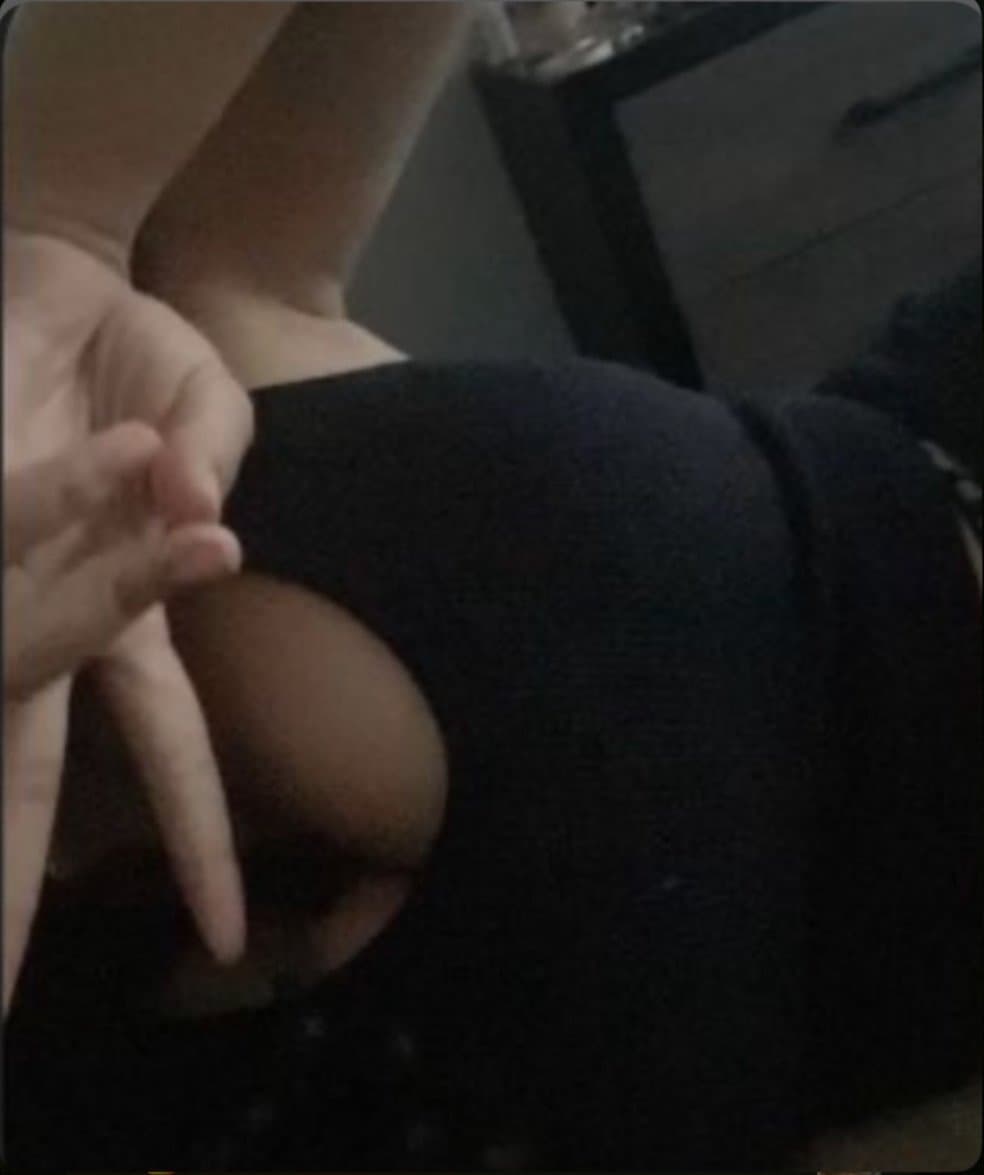 Click to view full size teen lightskin ex arch pics and slutty pics