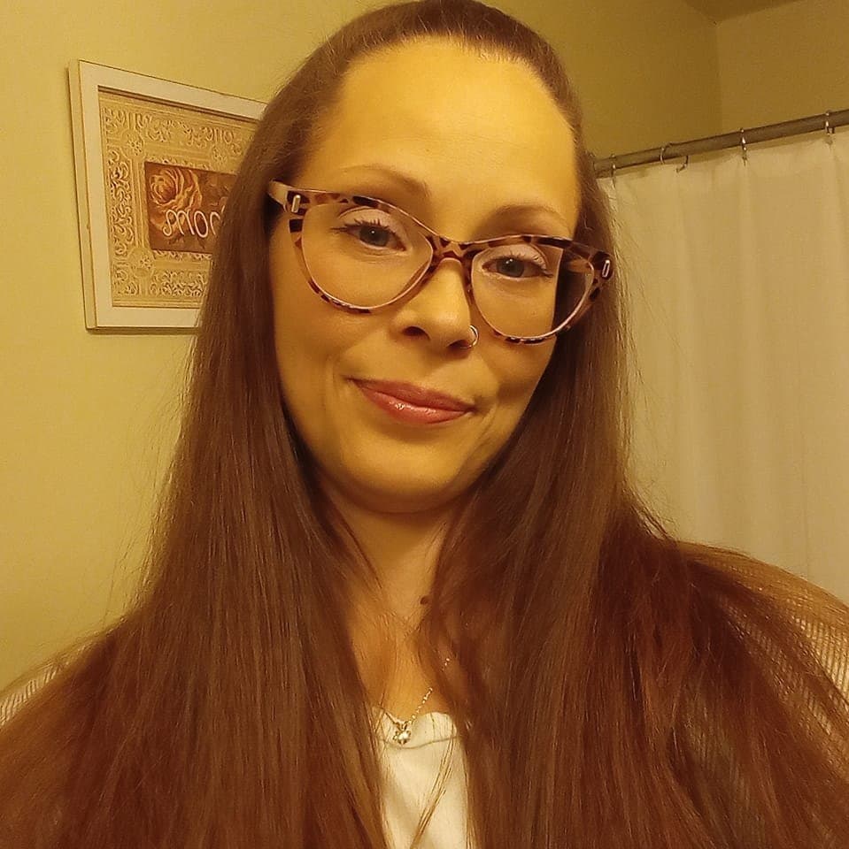 Tricia had no problem showing her moves on the dance floor, but ENF about showing her tits for G G W