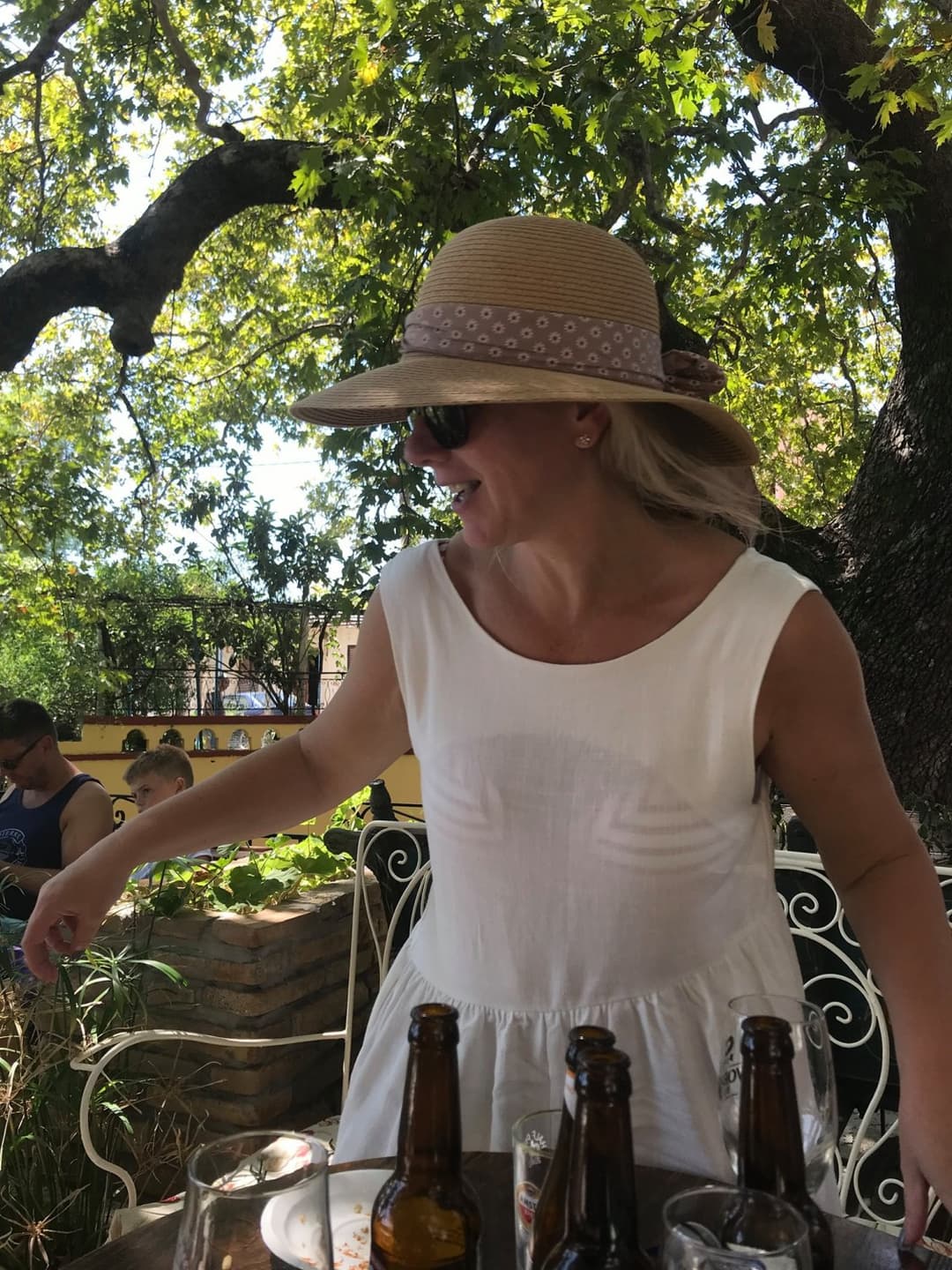 Mother (Jo) and Daughter (Amber) Websluts Together