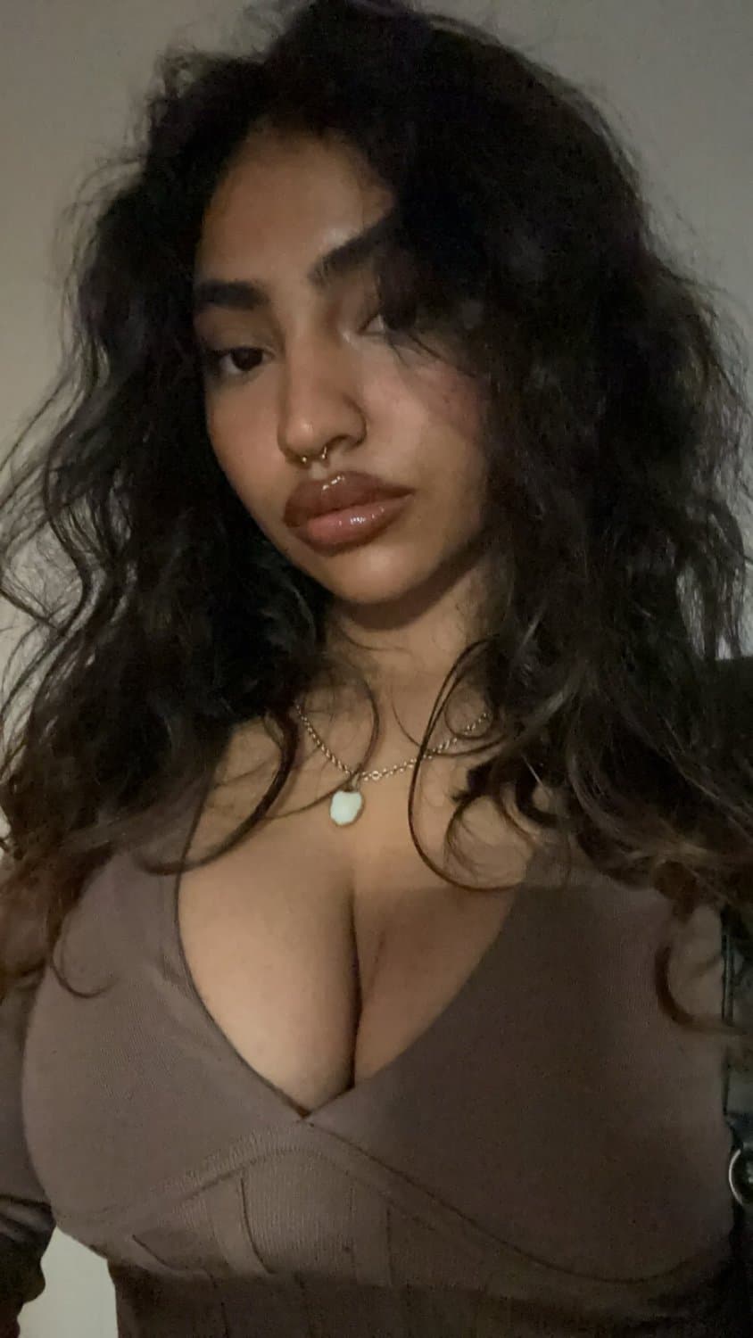Busty Indian teen
