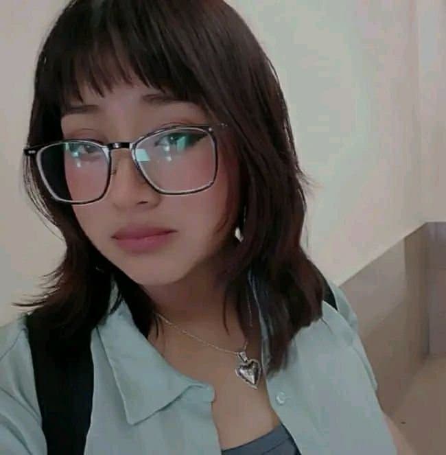 Adeline scarlett de 19 años zorrita introvertida de coahuila de el tecnológico