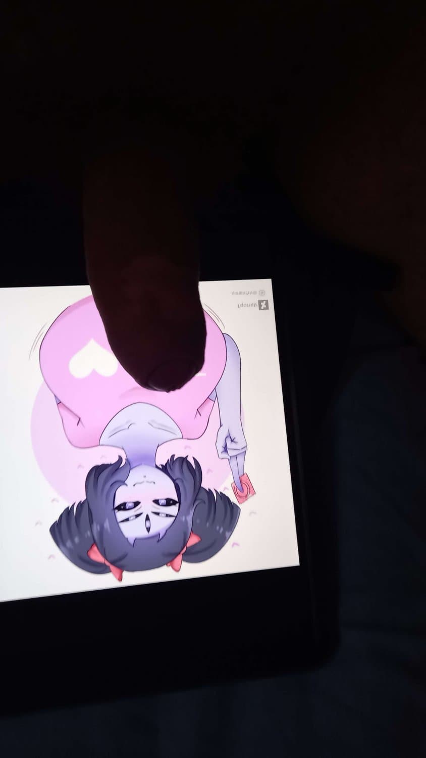 I hope her shirt doesn’t lie.