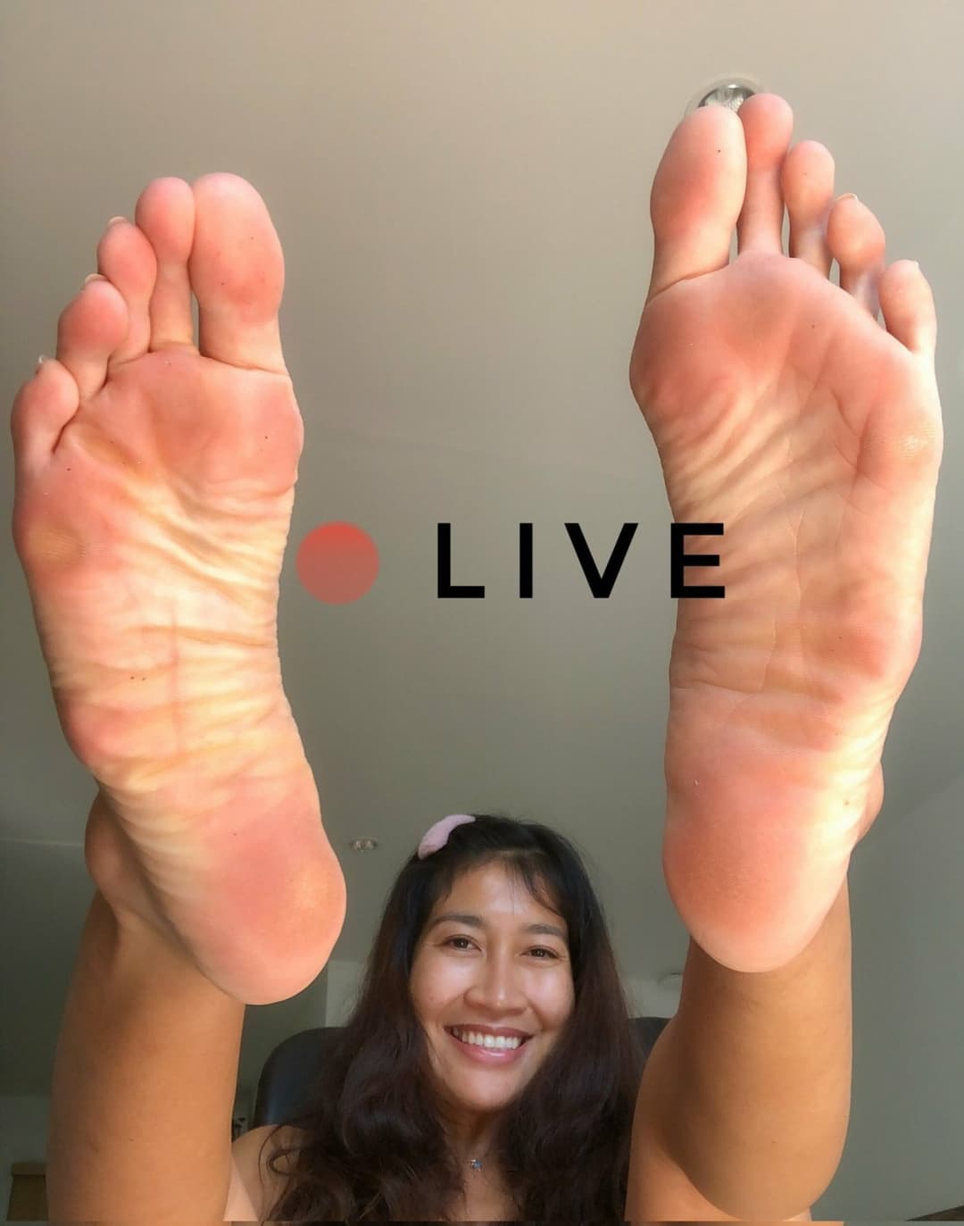 Giantess Feet: Mistress Ana