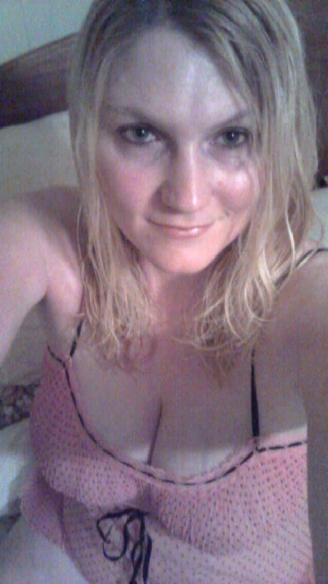 Janna is a good cock slut and cum whore