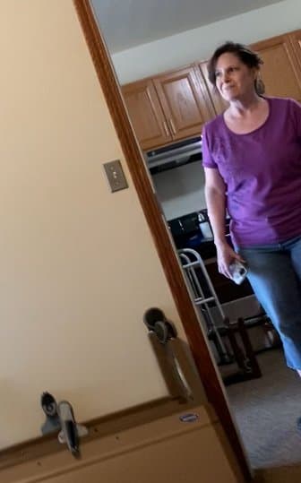 Thick Ass Gilf Helps Her Dad David Move While I Take Creepshots