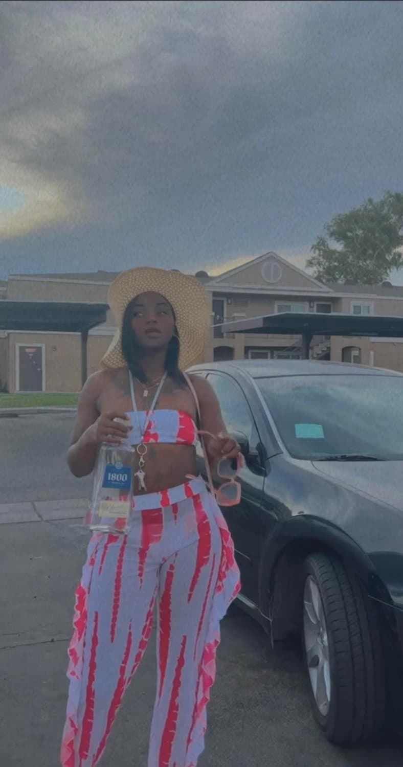 Cali Crip Bitch I Hit Raw First Night, She Spent Money, and Her BD Called Asking If She Was Pregnant