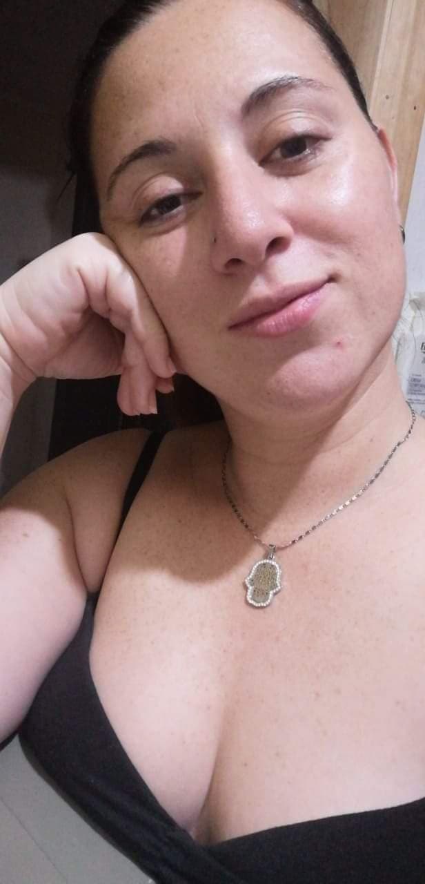 Edith tica de San José Costa Rica