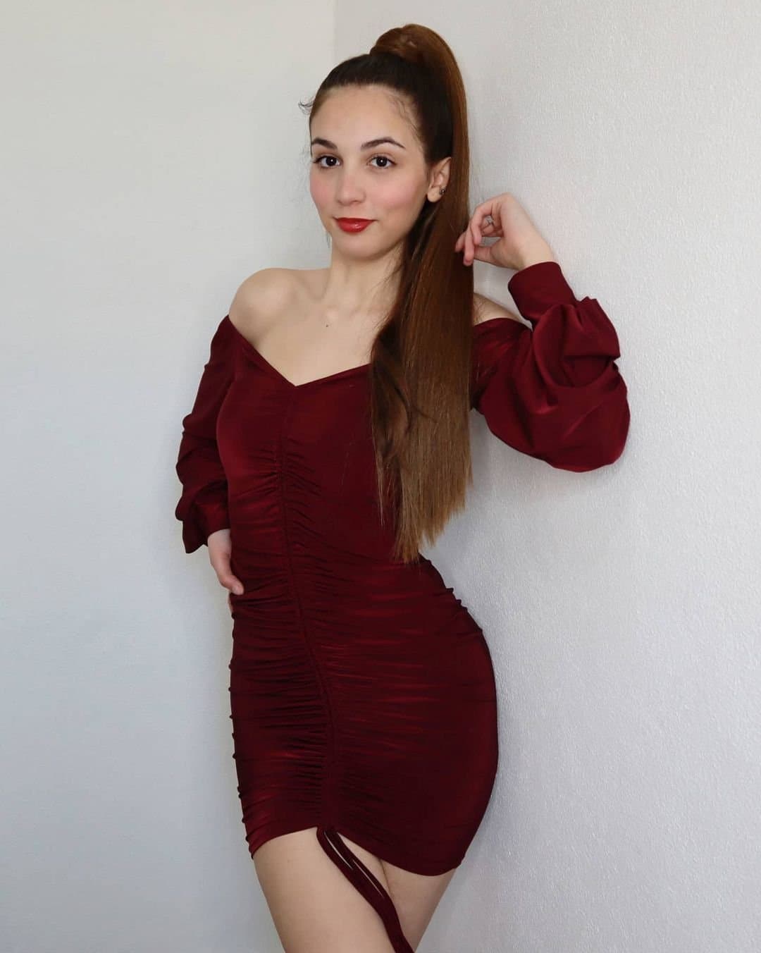 Click to view full size Tania Moreira 3