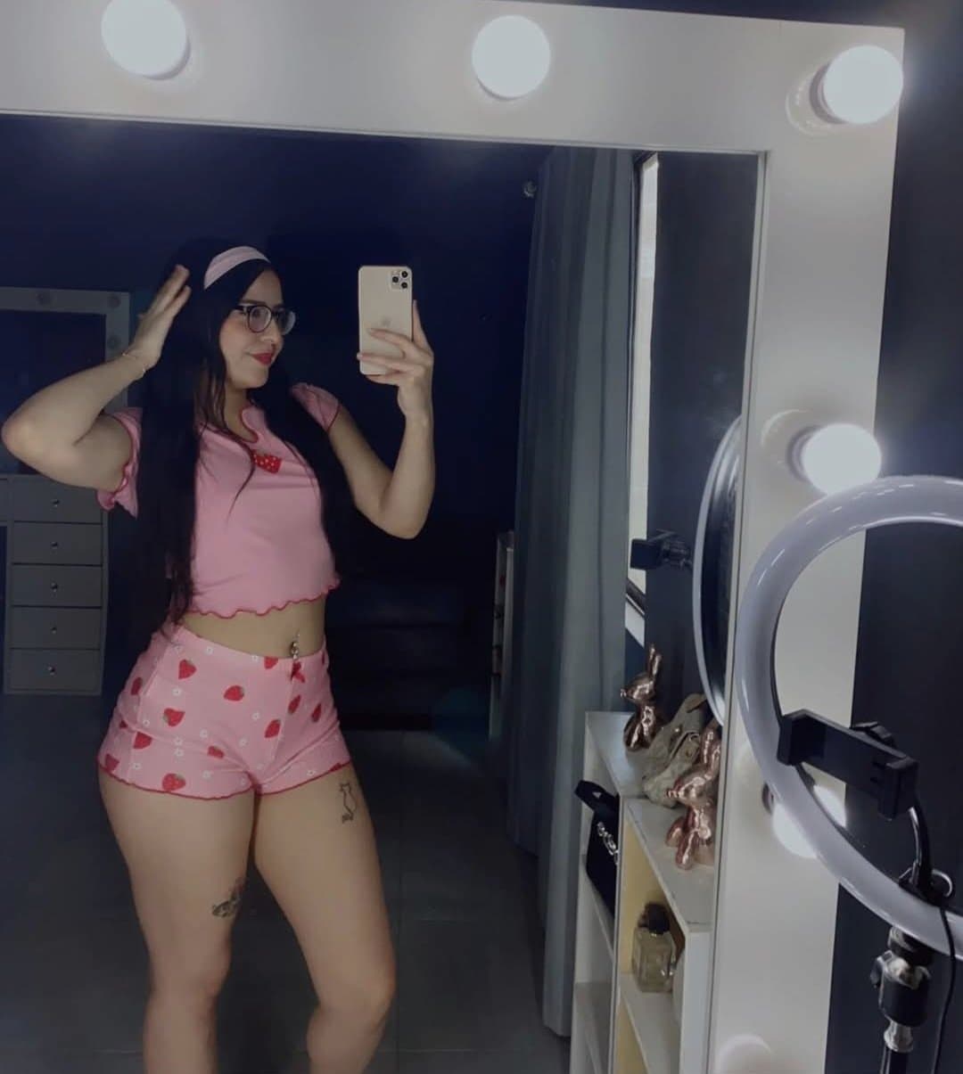 Click to view full size Rica putita con un cuerpo perfecto