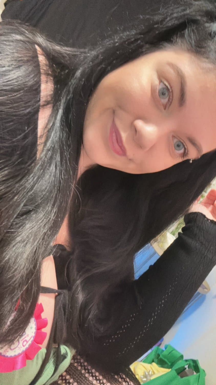 FB piggy Arielle Kaelyn wanted a public roasting so have at it