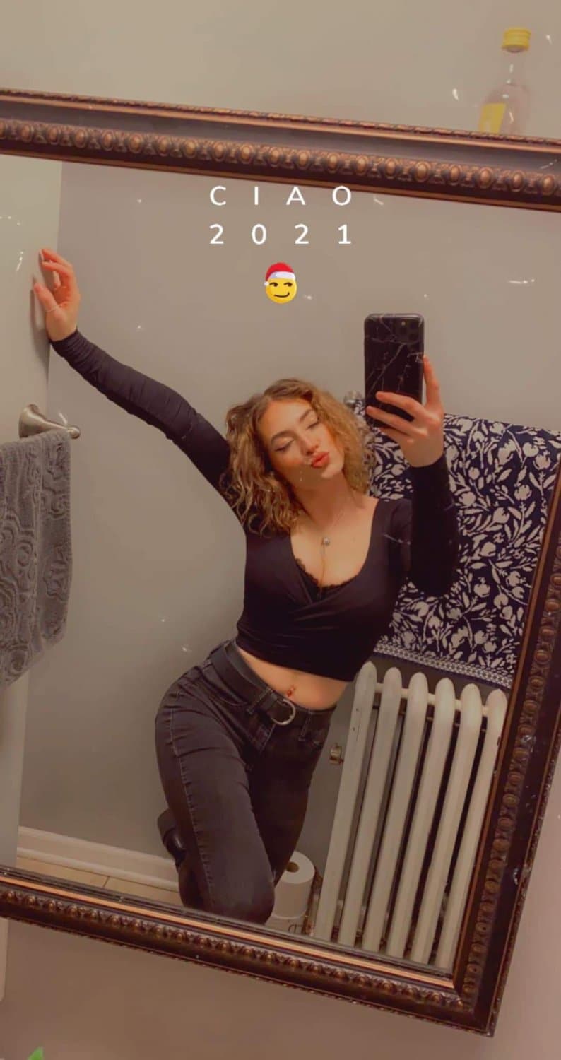 Click to view full size ANOTHER TOP GIRL! BIG TITS PALE BABE BENDS OVER TO SHOW HER SUPER TIGHT PUSSY!!