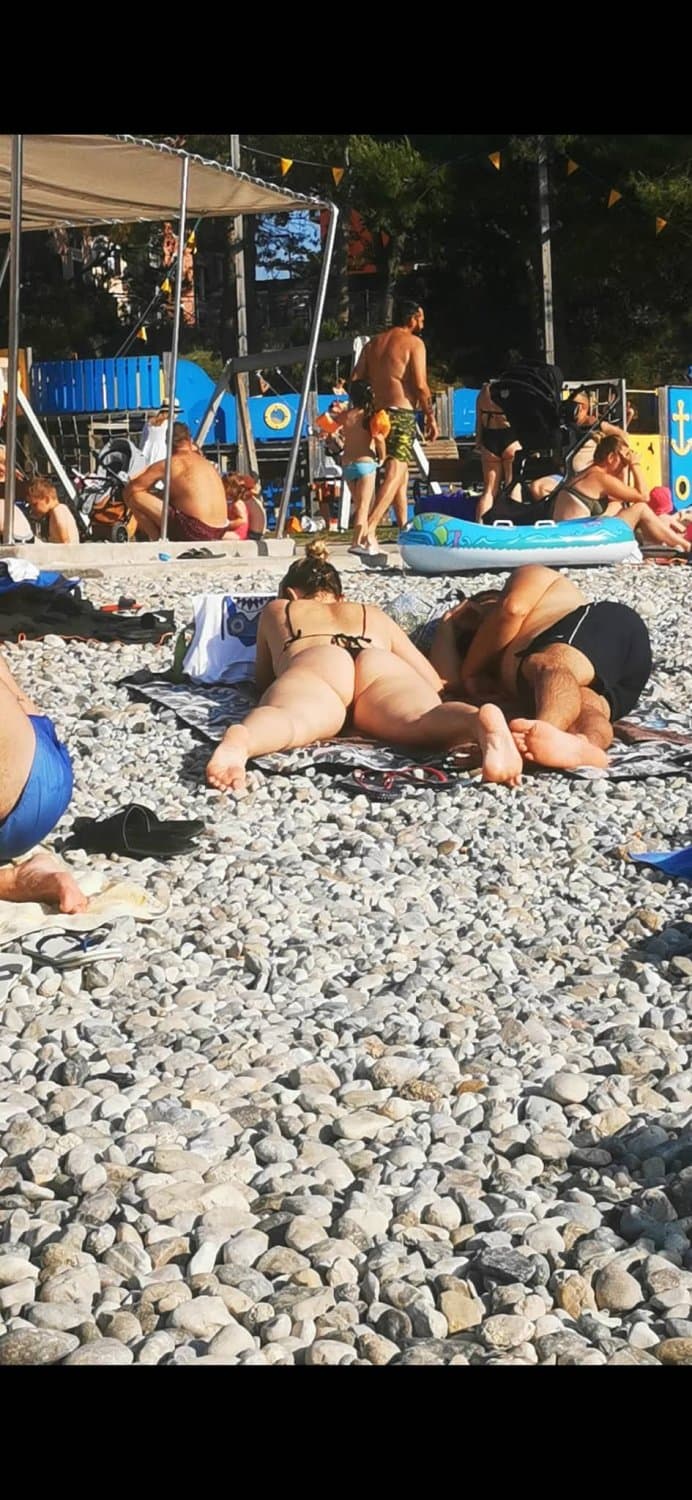 PAWGS, black hair with phat stinky ass 2