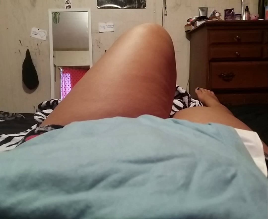 Ebony Girlfriend Fucks her Leaked Webslut Pussy Deep with Dildo and Makes Herself Cream and Squirt