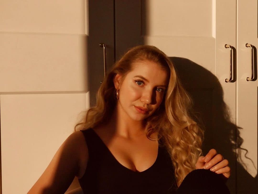 Hot blonde german irl slut goonface. Repost that goon fuel slut and make her famous webslut