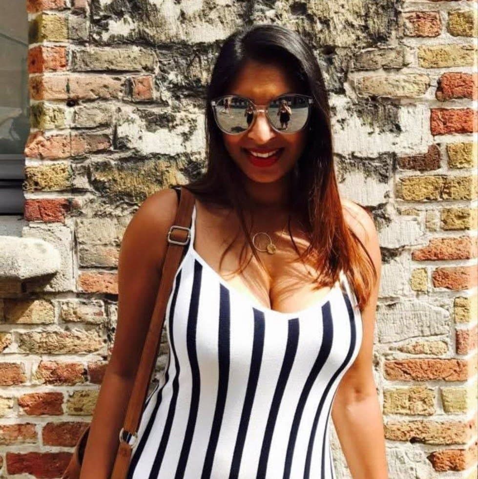 Dusky Busty Amateur UK British Indian swinger hotwife Priya