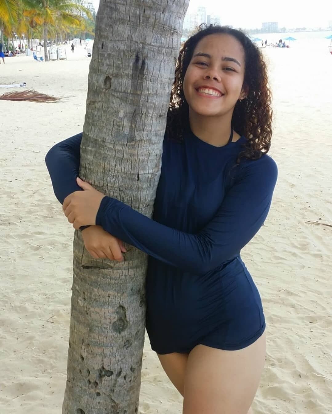 Click to view full size Trib her in all ways (Paola)