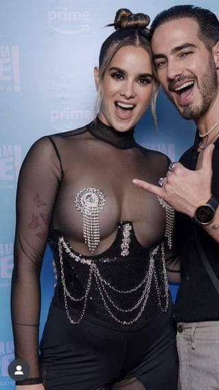 La  Gala con las intermitentes prendidas ???