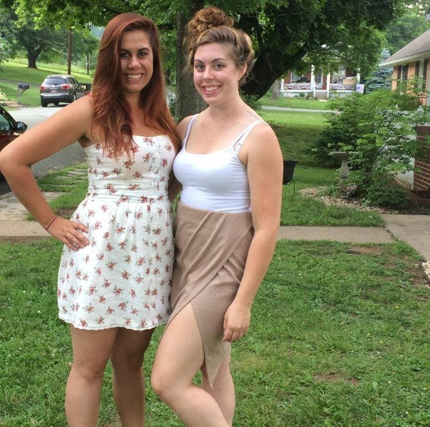 olive skin Sara milf nude