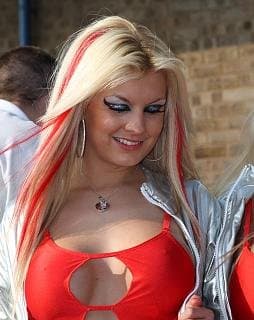 Apple Bottom Booty music video