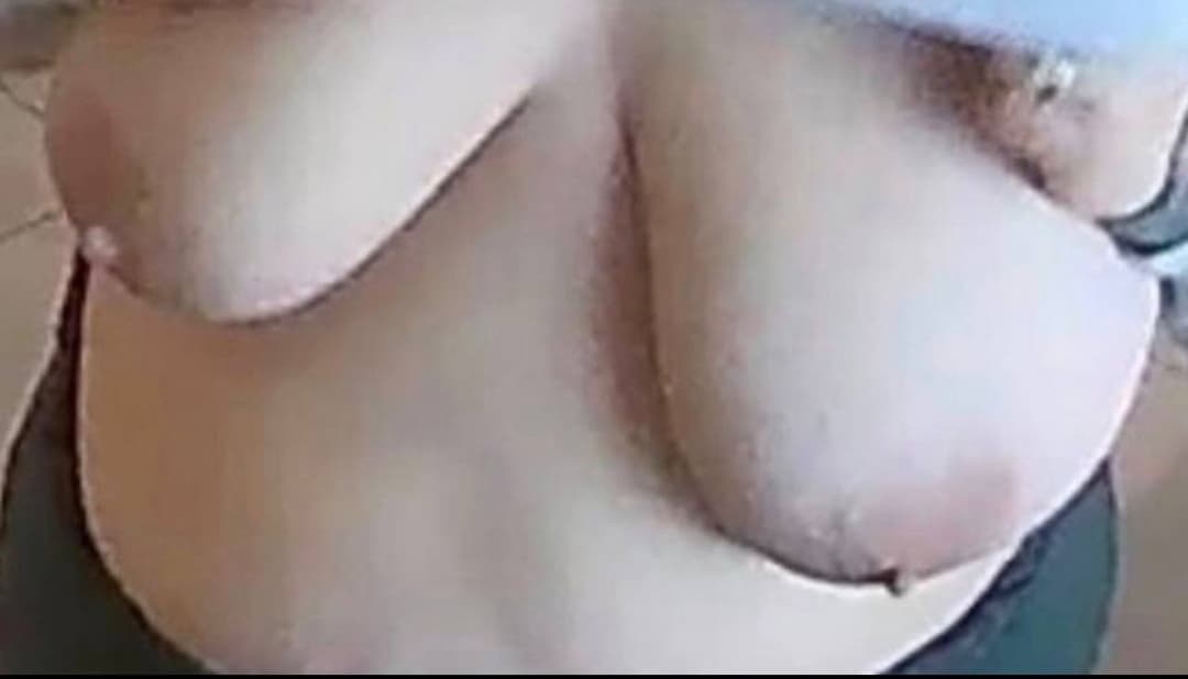 Sara - Chubby, Cuddly UK Wife Loves Attention...!        (e)